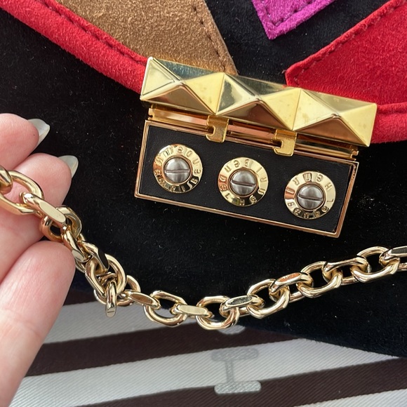 Henri Bendel - suede shoulder bag with gold chain - Picture 4 of 9